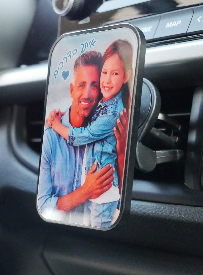 מטען אלחוטי לרכב עם תמונה אישית – מגנטי וטעינה מהירה