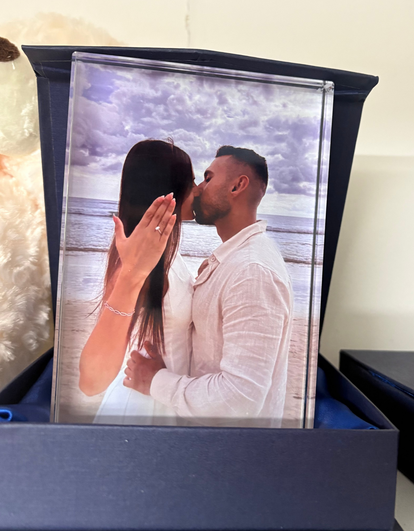 תמונה על זכוכית 10x15 בהתאמה אישית
מתנה מודפסת על זכוכית עם הקדשה