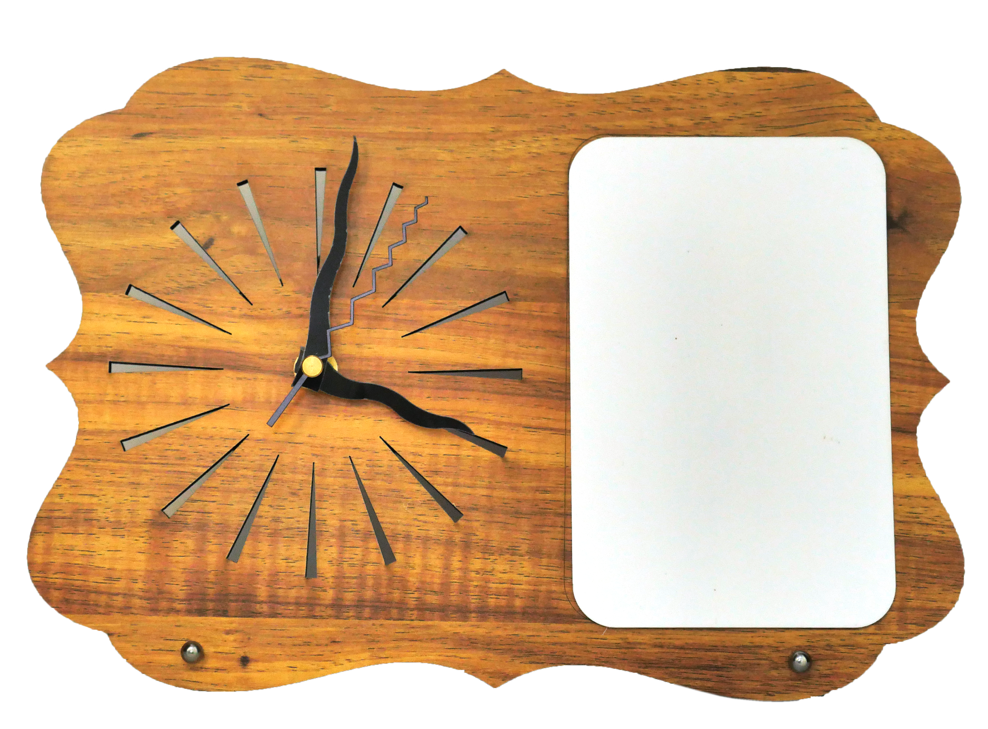 שעון קיר מעץ עם תמונת אלומיניום בעיצוב אישי – מתנה מושלמת לבית