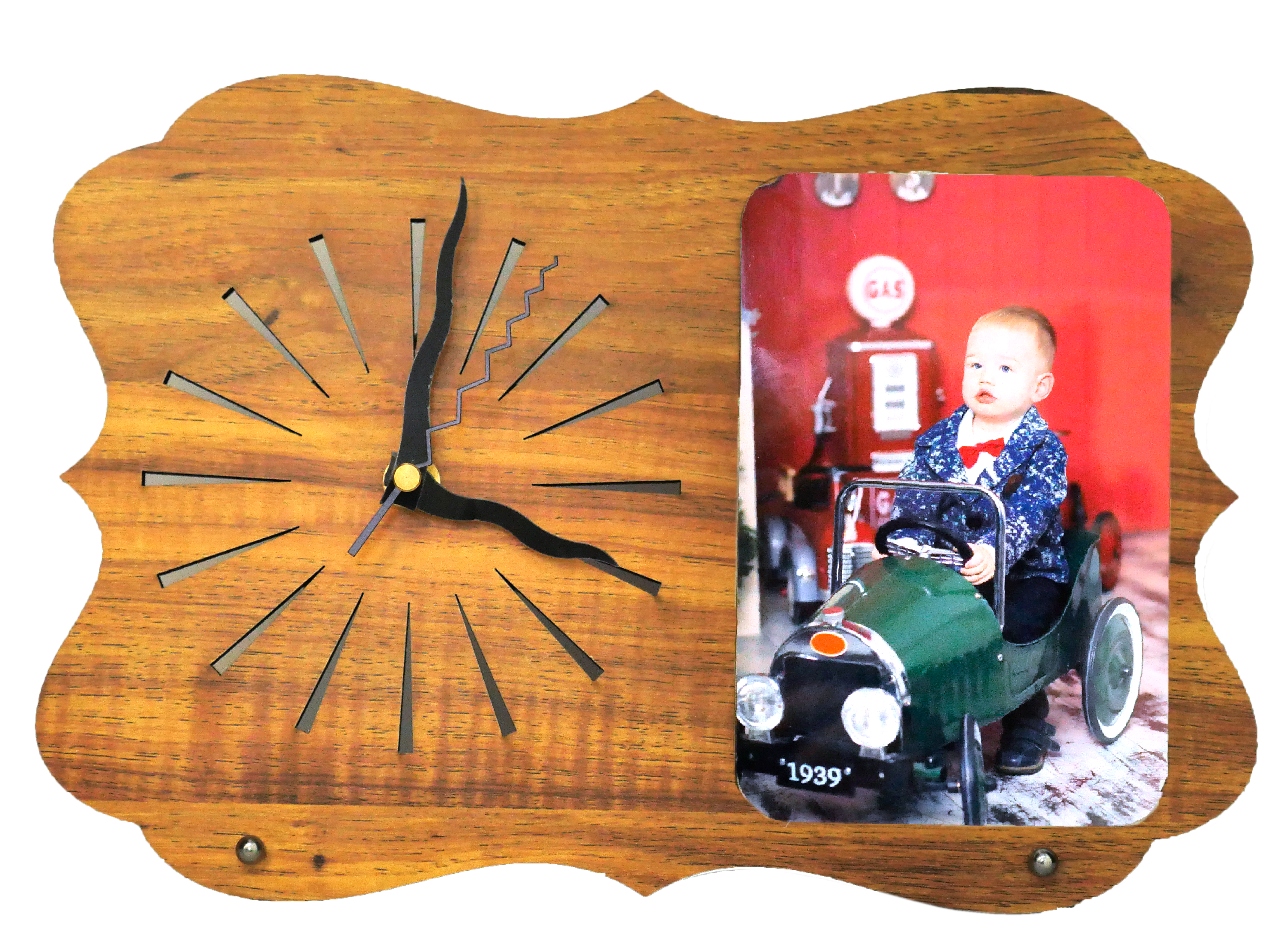 שעון קיר מעץ עם תמונת אלומיניום בעיצוב אישי – מתנה מושלמת לבית